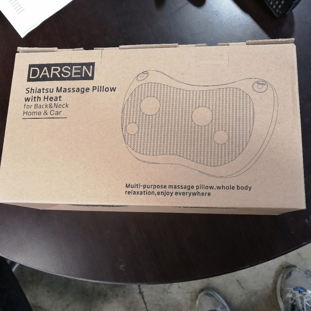 Shiatsu massage pillow with heater back and neck massager in car or traveling